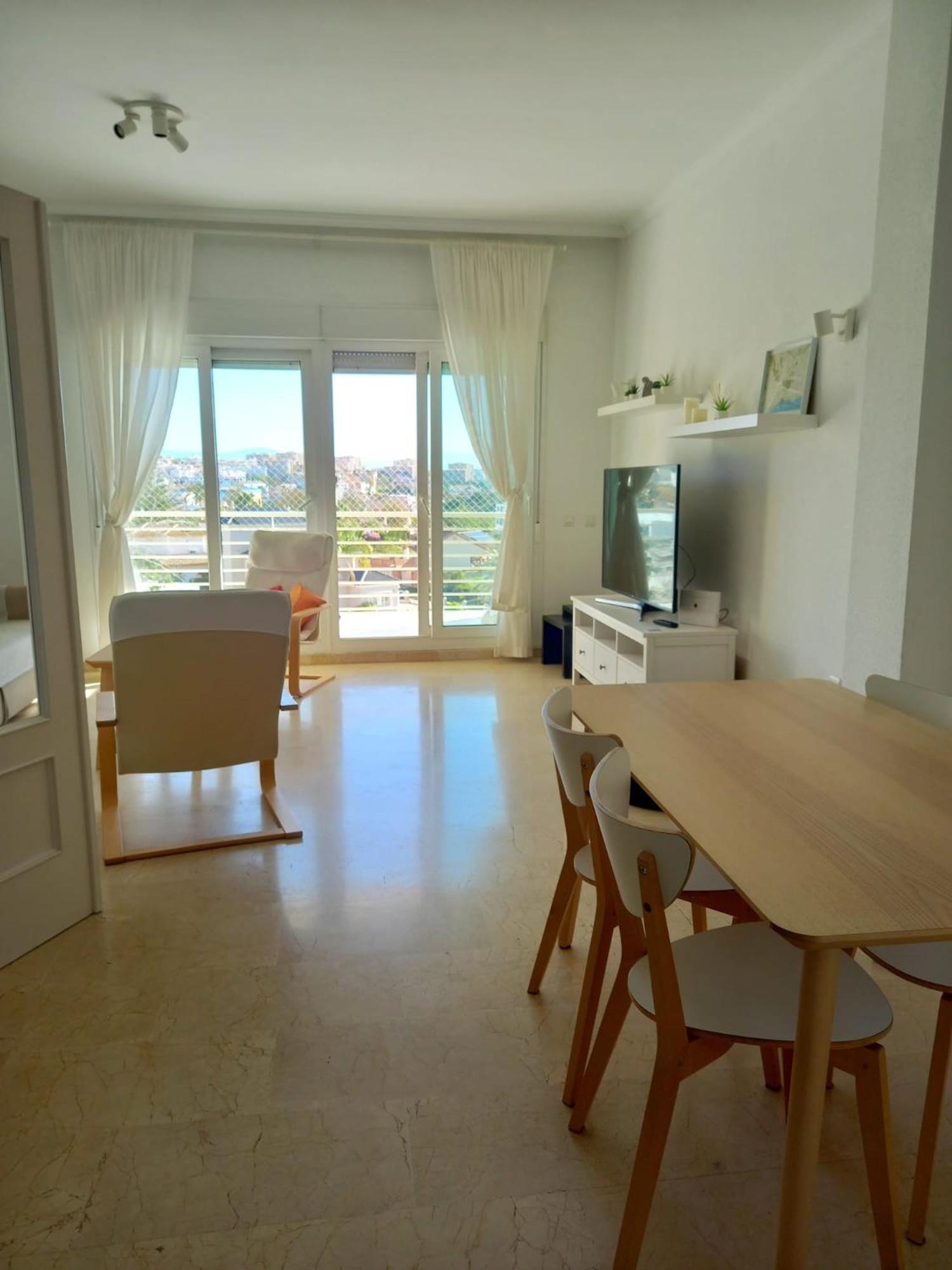 Amplio, Luminoso Y Moderno Apartamento Con Amplia Terraza Y Hermosas Vistas En Exclusiva Urbanizacion Benalmádena Esterno foto