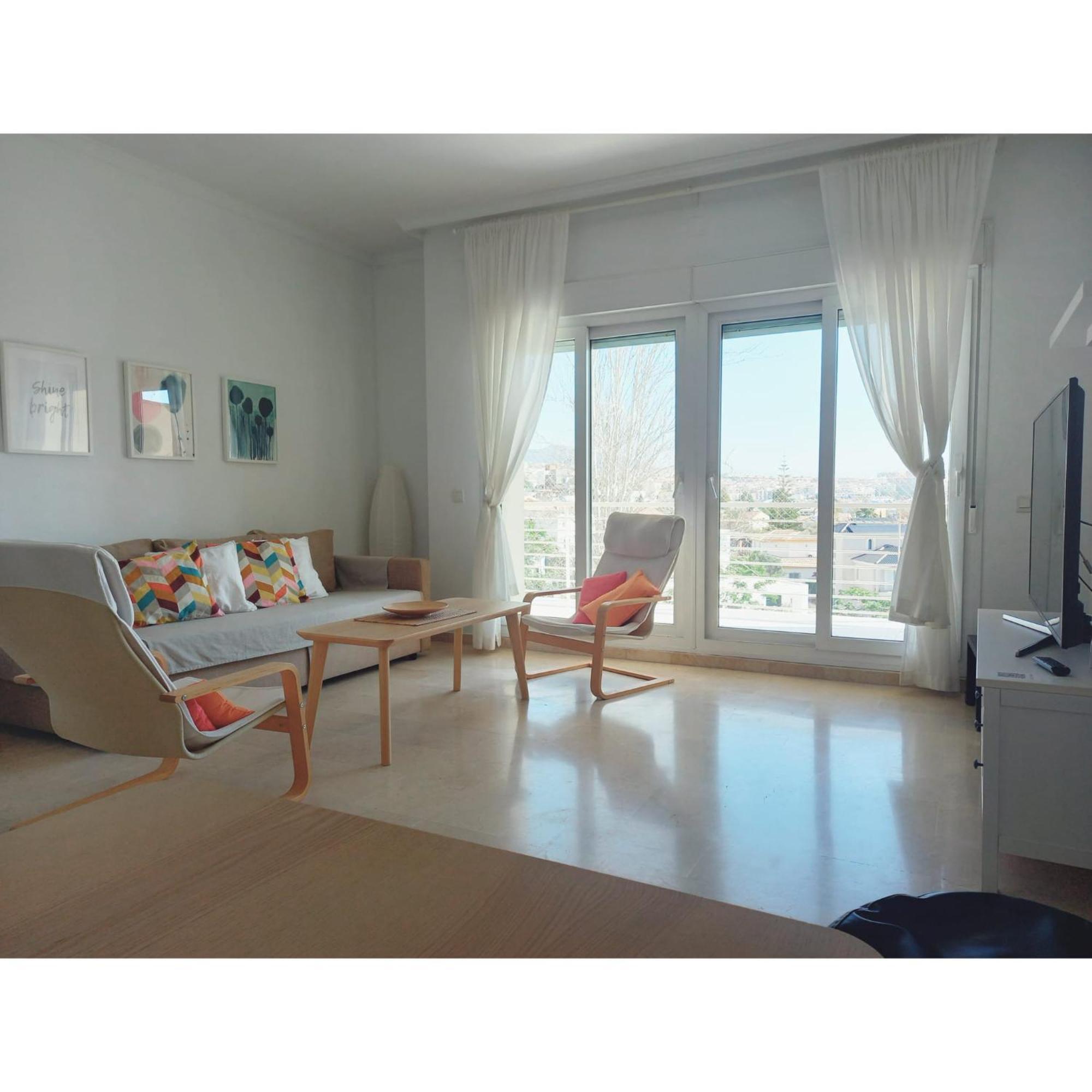 Amplio, Luminoso Y Moderno Apartamento Con Amplia Terraza Y Hermosas Vistas En Exclusiva Urbanizacion Benalmádena Esterno foto